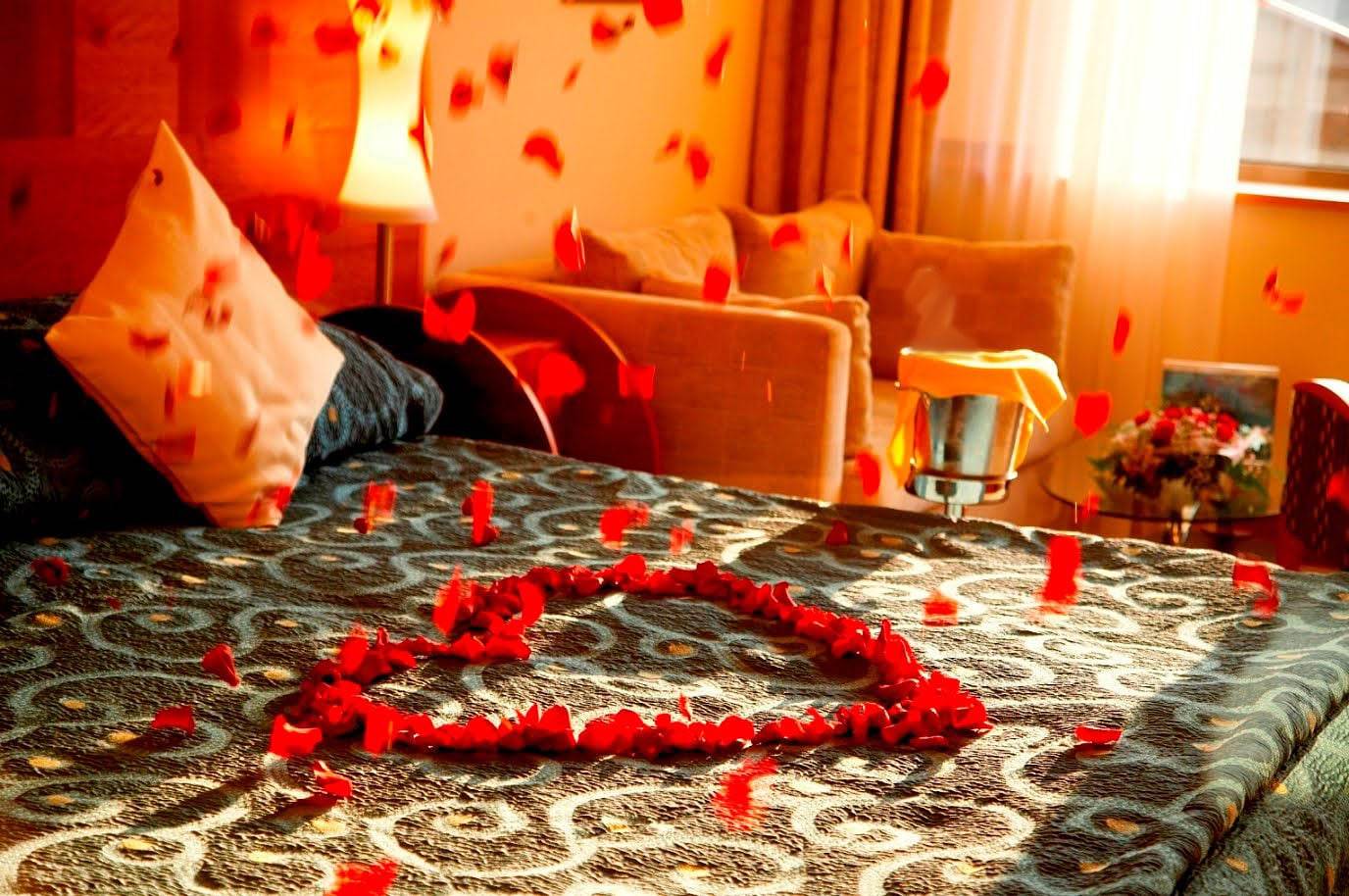 ترتيب غرفة النوم بطريقة رومانسية