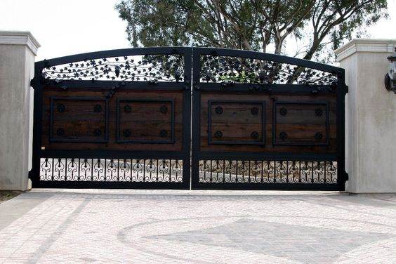 Çelik Villa Kapıları (2)